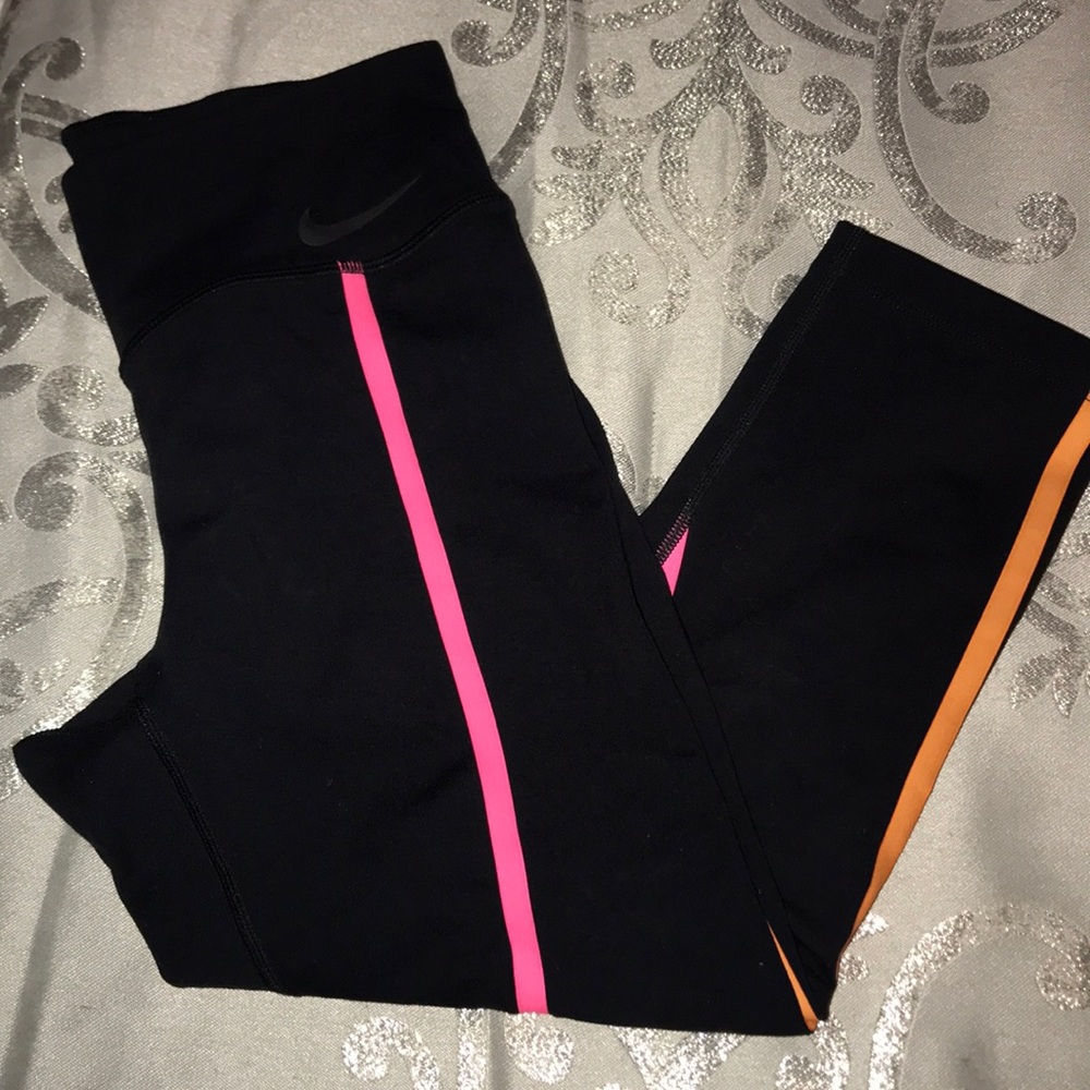 Nike ‘dry fit’ Capris